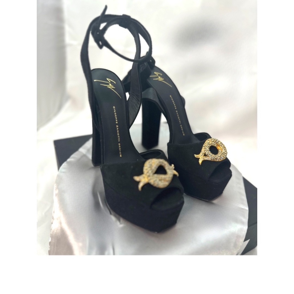 NIB GIUSEPPE ZANOTTI Black Velvet Platform Sandals 8.5 38.5 Italy